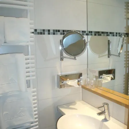 Restaurant Logis Sundgovienne Hotell Carspach