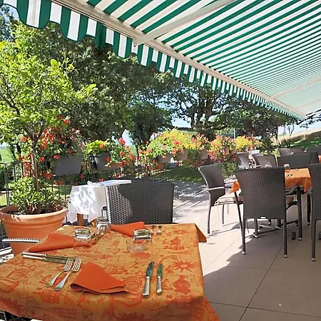 Restaurant Logis Sundgovienne Szálloda Carspach