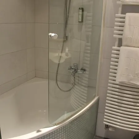 Hotell Restaurant Logis Sundgovienne Carspach